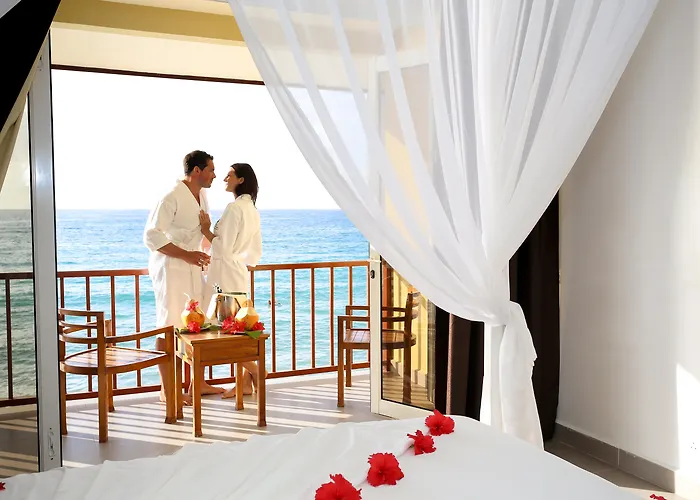 Coral Strand Smart Choice 4* Beau Vallon (Mahe)
