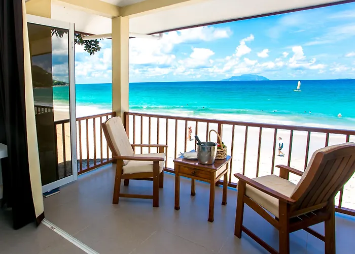 Coral Strand Smart Choice Beau Vallon (Mahe)