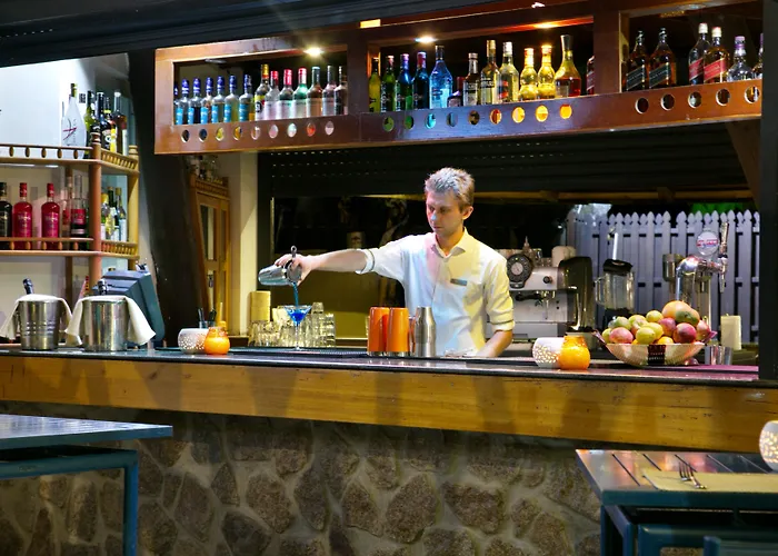 Coral Strand Smart Choice 4* Beau Vallon (Mahe)