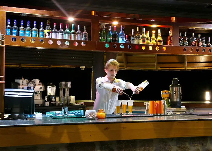 Coral Strand Smart Choice Hotel 4*