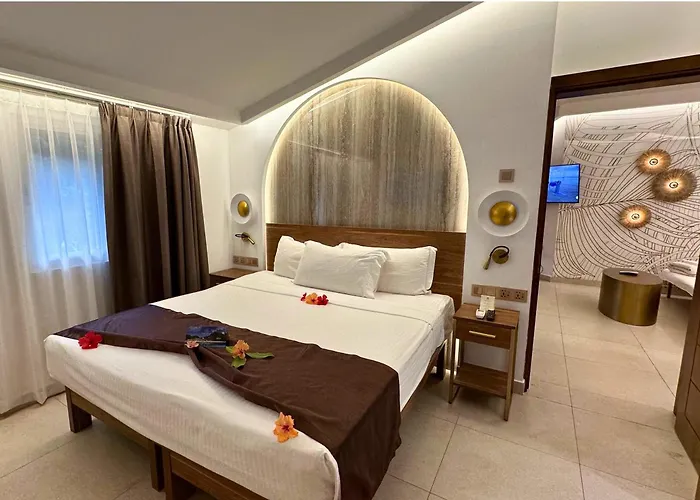 Coral Strand Smart Choice 4*